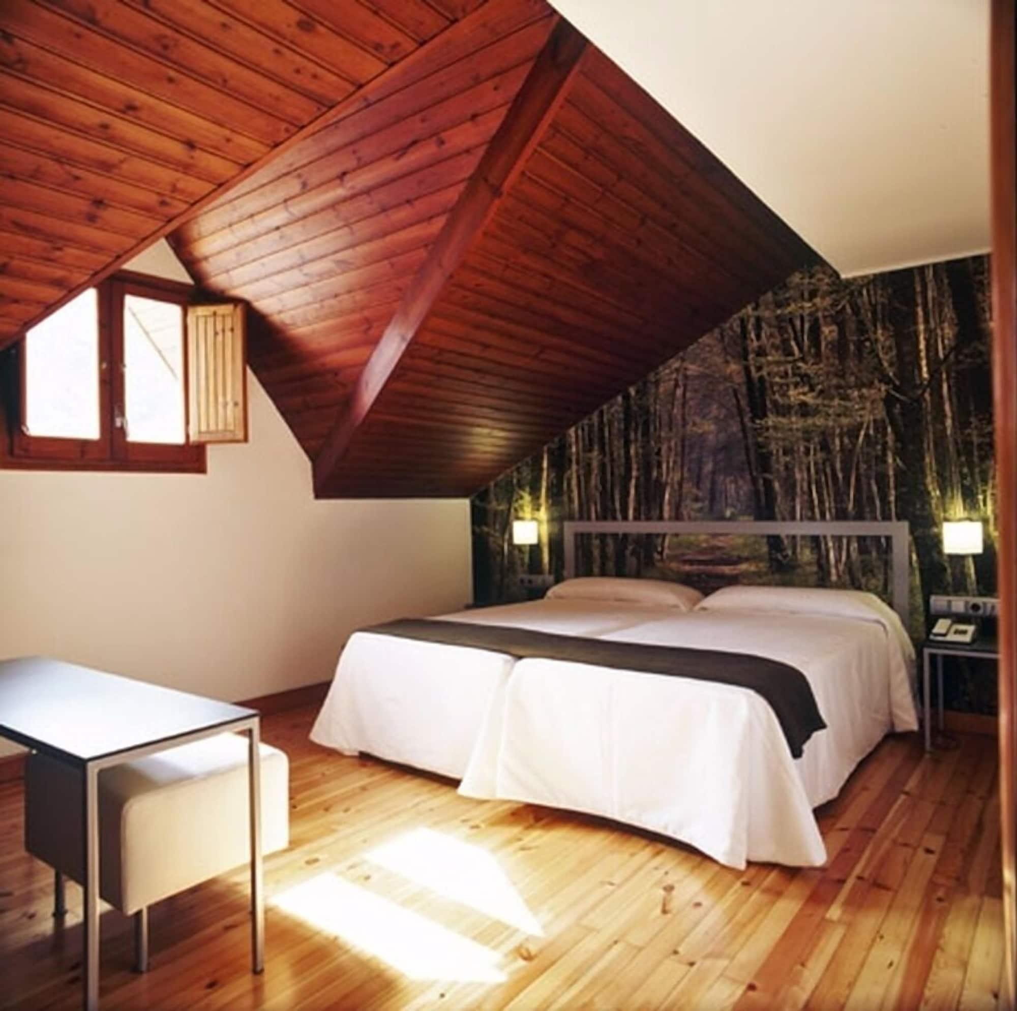 Hotel Restaurant Pessets & Spa Sort Eksteriør billede