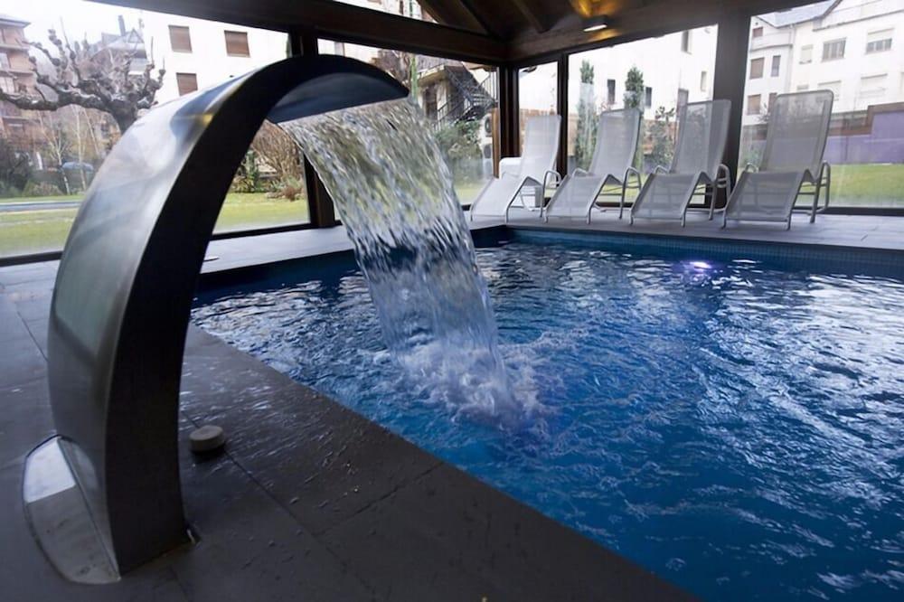 Hotel Restaurant Pessets & Spa Sort Eksteriør billede