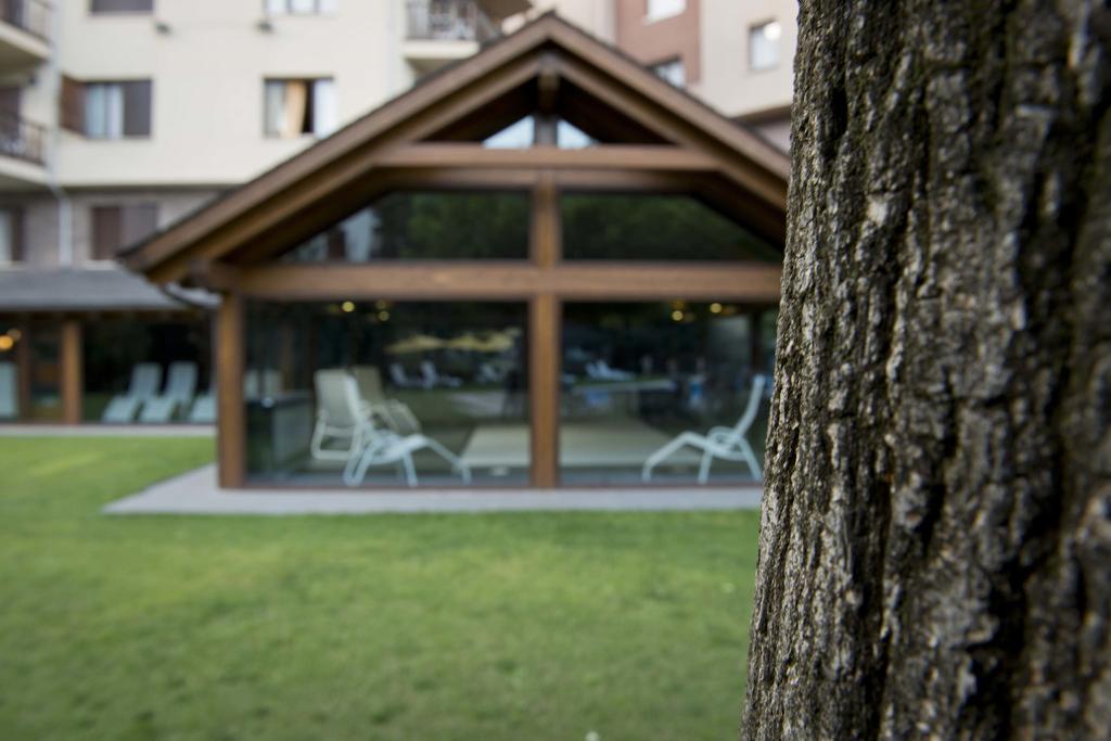 Hotel Restaurant Pessets & Spa Sort Eksteriør billede